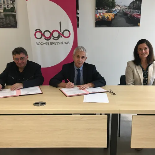 JOURNAL DU MARDI 30 NOVEMBRE ( MIDI )